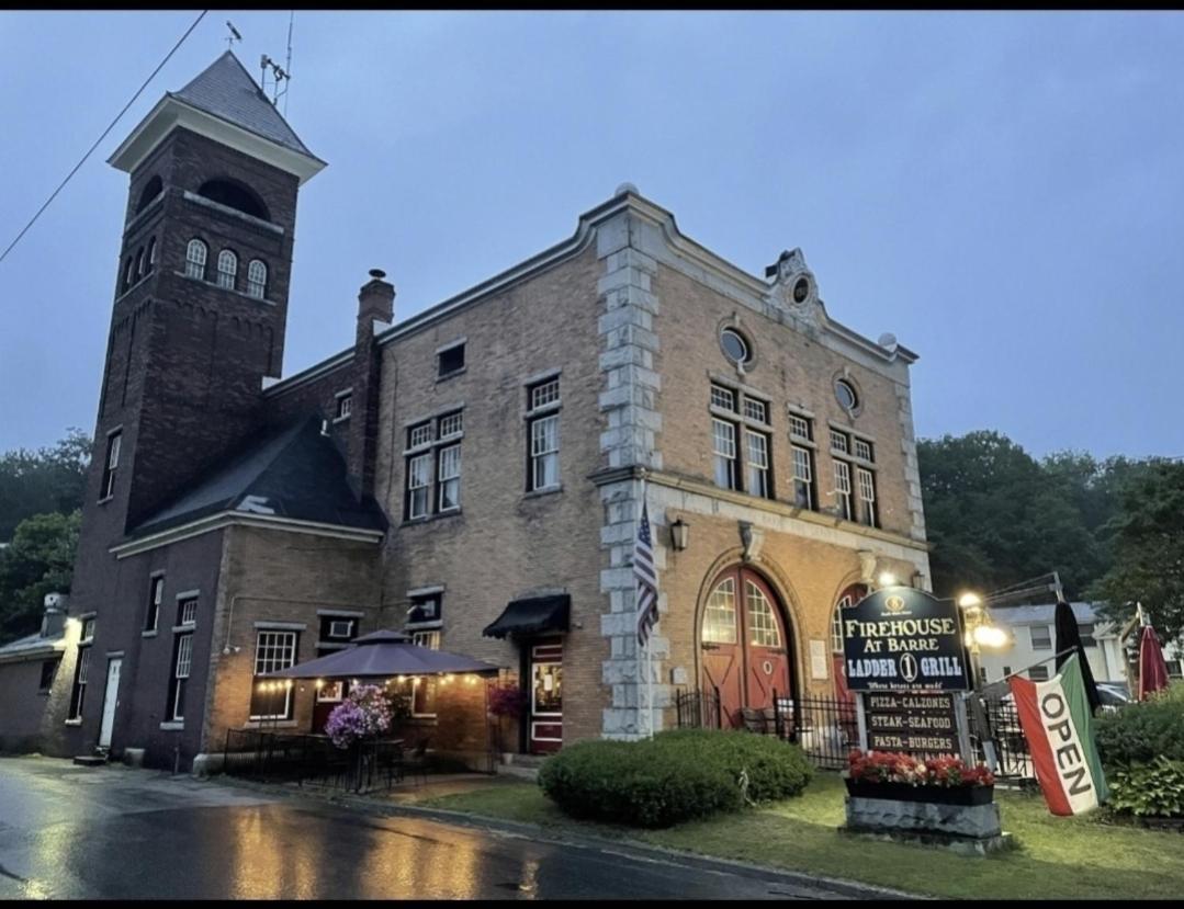 Barre Firehouse Inn מראה חיצוני תמונה